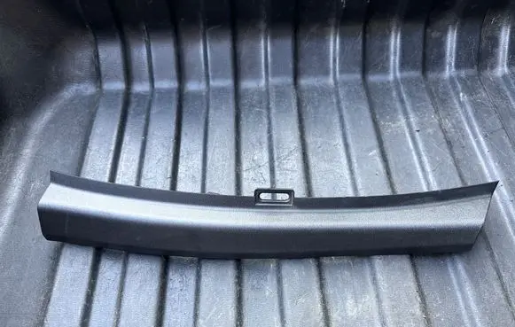 Volvo V60 (C) pillar trim 31479235 31479236