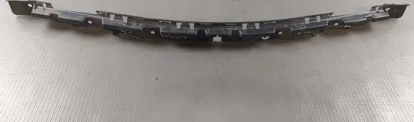 Rear bumper mounting bracket