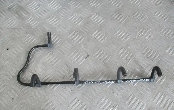 Renault Clio III Fuel return line/hose 