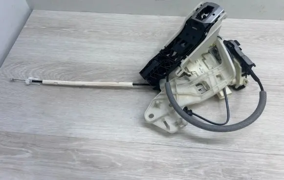 Porsche Cayenne (92A) Front door lock 8J1837015B 7P5837885B