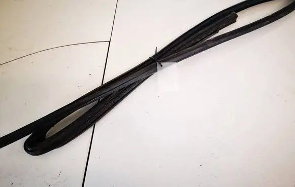 Opel Zafira A Rubber seal front coupe door 