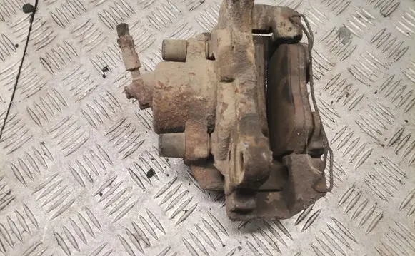 Volkswagen PASSAT B6 Front brake caliper