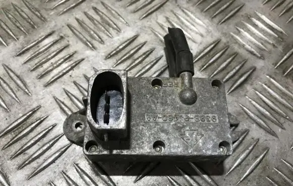 Ford Mondeo MK I Air pressure sensor 93bb9j460aa 93bb-9j460-aa