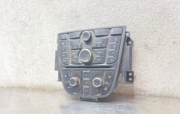 Opel Astra J Head unit multimedia control 13346050 28273787 111212A20514