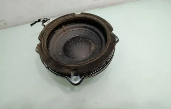 Hyundai i40 Subwoofer speaker 963803Z050
