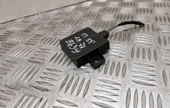 Audi A3 S3 A3 Sportback 8P Alarm control unit/module 1K0907719C