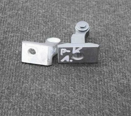 BMW X1 F48 F49 Front door upper hinge A047058 7246067