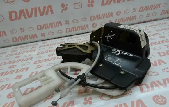 KIA Sportage Rear door lock 814201F010