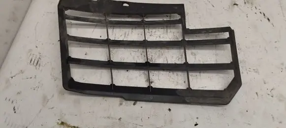 Audi A8 S8 D3 4E Front wheel arch liner splash guards 4E0821171M