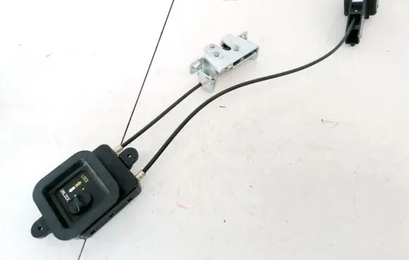 Hyundai Sonata Seat back rest lock catch 894013K200 89401-3K200