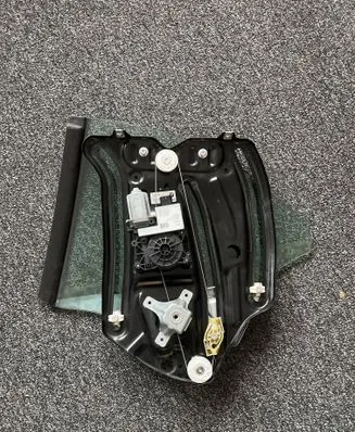 BMW 4 G22 G23 G24 G26 Rear door window regulator motor 5A071C6 51375a071c6 51375a2b0d6