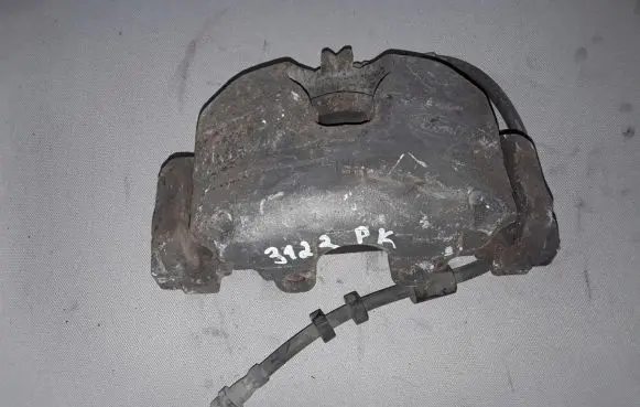 Ford Kuga II Front brake caliper