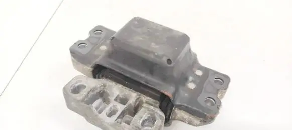 Volkswagen Golf V Engine mount bracket 1K0199555