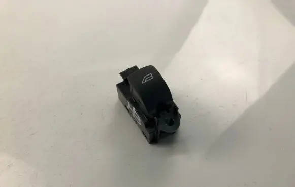 Volvo V40 Electric window control switch 31394840