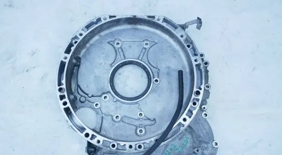 Mercedes-Benz E W212 Timing chain cover A6510150902