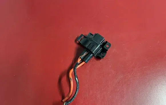 BMW X4 G02 Coolant fan relay 6842404 61136842404 9207913
