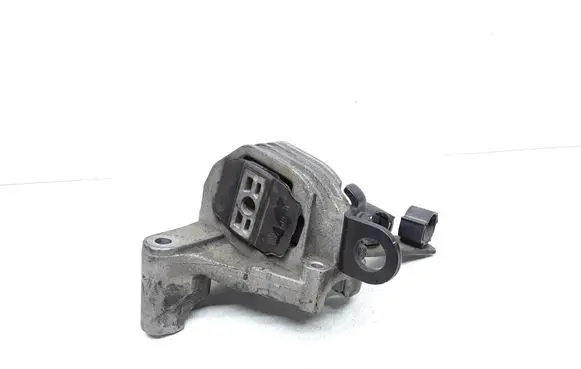 Volvo XC90 Engine mount bracket 30741583 30667100