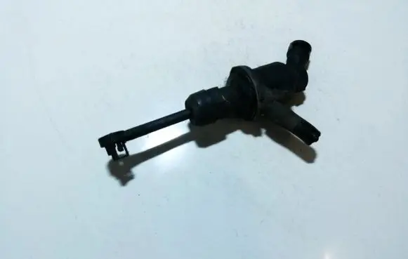 Nissan Micra Clutch master cylinder 2B033 30010A27081