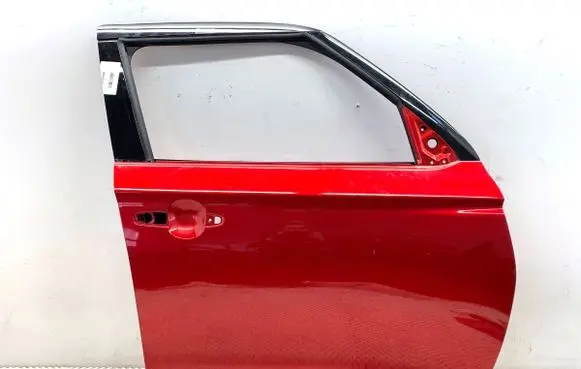 Suzuki Swift IV Front door 