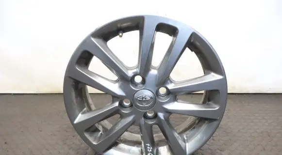 Toyota Yaris R15 alloy rim 