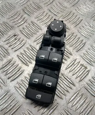 BMW 3 F30 F35 F31 Electric window control switch 9208111