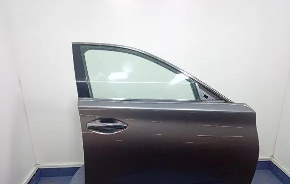 Infiniti Q50 Front door