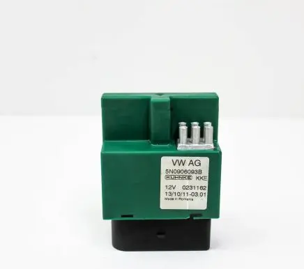 Volkswagen Tiguan Fuel injection pump control unit/module 5N0906093B