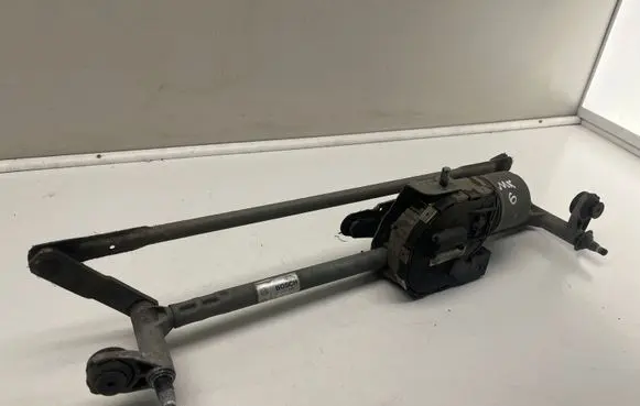 Volkswagen Golf VI Front wiper linkage and motor 1K1955119F