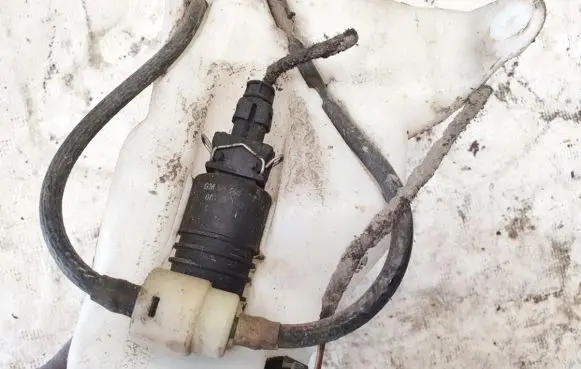 Opel Zafira A Windscreen/windshield washer pump