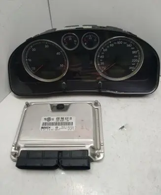Volkswagen PASSAT B5.5 Engine ECU kit and lock set 038906019GQ 1039S01450 0281010941
