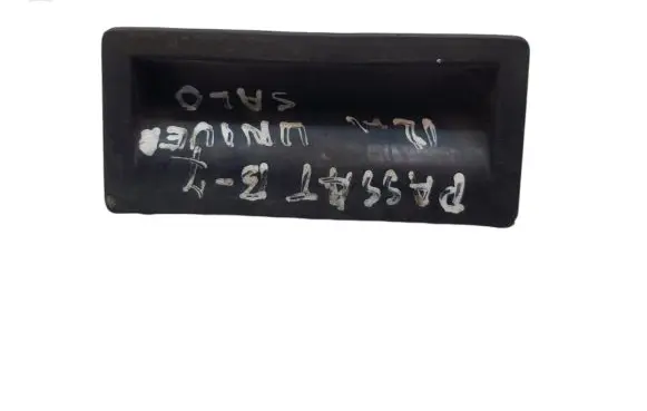 Volkswagen PASSAT B7 Tailgate opening switch 5NO827566T