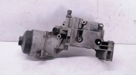 BMW 5 E60 E61 Oil filter mounting bracket 1713838