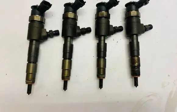 Peugeot 508 Fuel injectors set 0445110966