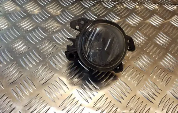Mercedes-Benz A W169 Front fog light A2518200856