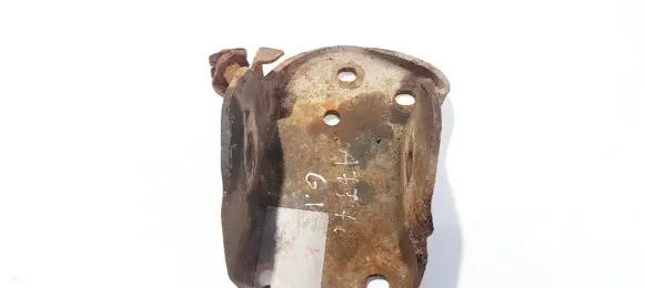 Volkswagen PASSAT B3 Bracket in trunk/boot 