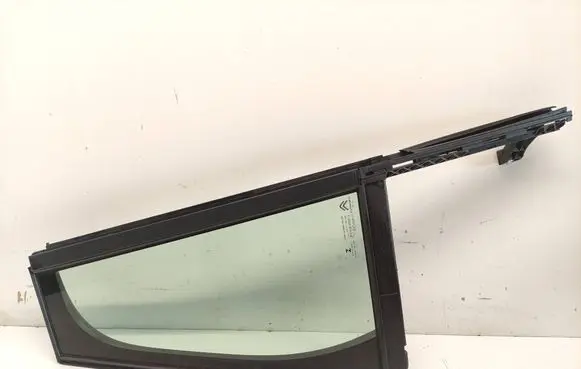 Citroen C4 II Picasso Rear vent window glass 9676915380 9801764080