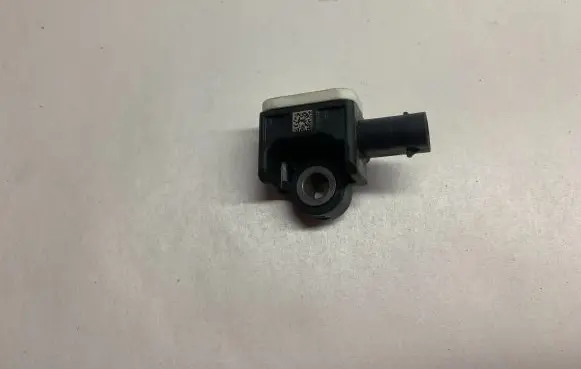 Mercedes-Benz ML W166 Airbag deployment crash/impact sensor A1668210151