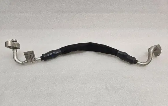 Porsche Macan (95B) Air conditioning (A/C) pipe/hose 95B816720