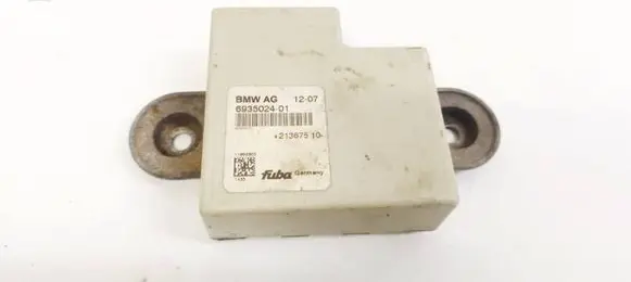 BMW 5 E60 E61 Antenna control unit 693502401 6935024-01