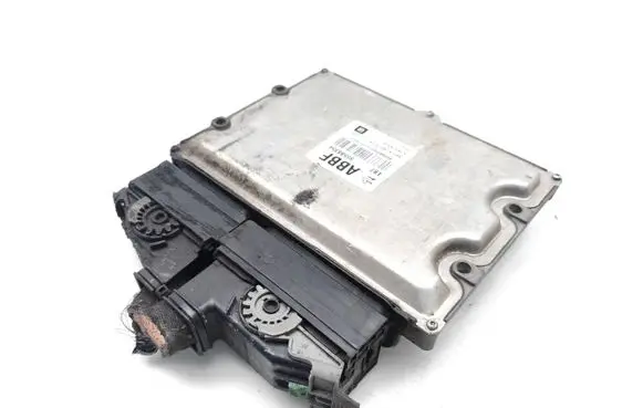 Opel Astra H Engine control unit/module 55588354 55579719