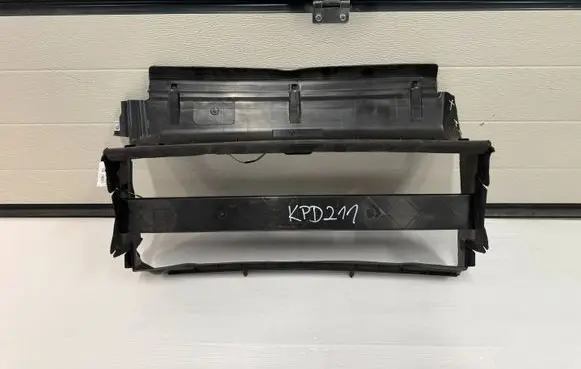 Land Rover Range Rover Sport L320 Intercooler air channel guide FH22019A01KPD211 AH22019A01