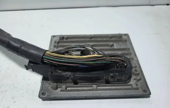 Ford Focus Engine control unit/module 4M5112A650HF 9AYF S118934101F