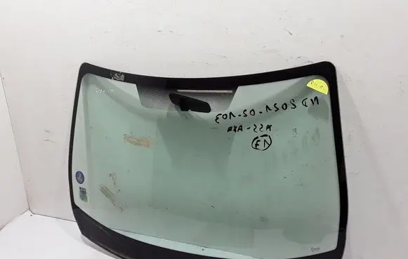 Dacia Dokker Front windscreen/windshield window 727123184R