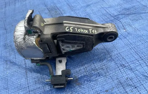 Citroen C5 Engine mount vacuum valve B26C65