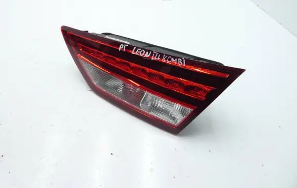 Seat Leon (5F) Rear/tail lights 5F9945308C