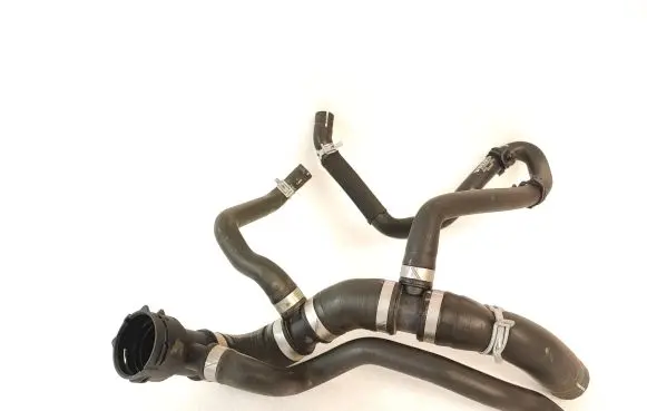 Volvo XC90 Engine coolant pipe/hose 31686003