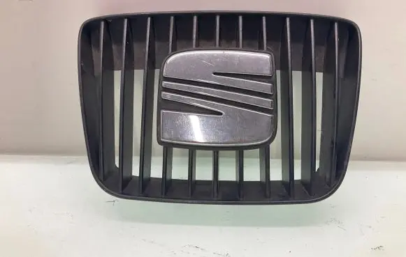 Front grill