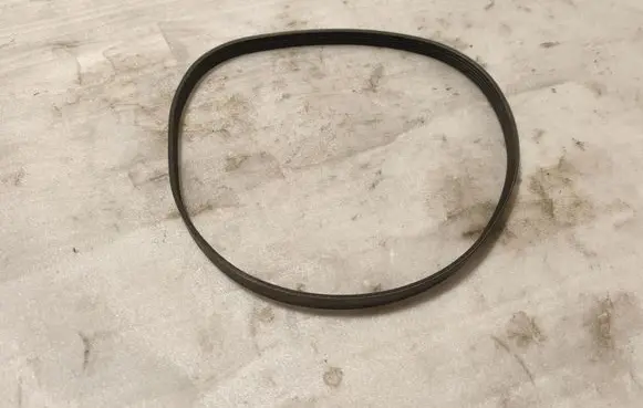 Opel Grandland X Alternator belt 9819833380