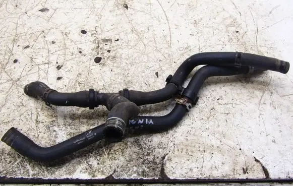 Opel Insignia B Engine coolant pipe/hose 39105750