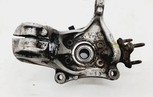 Volkswagen PASSAT B6 Front wheel hub 3C0407258G